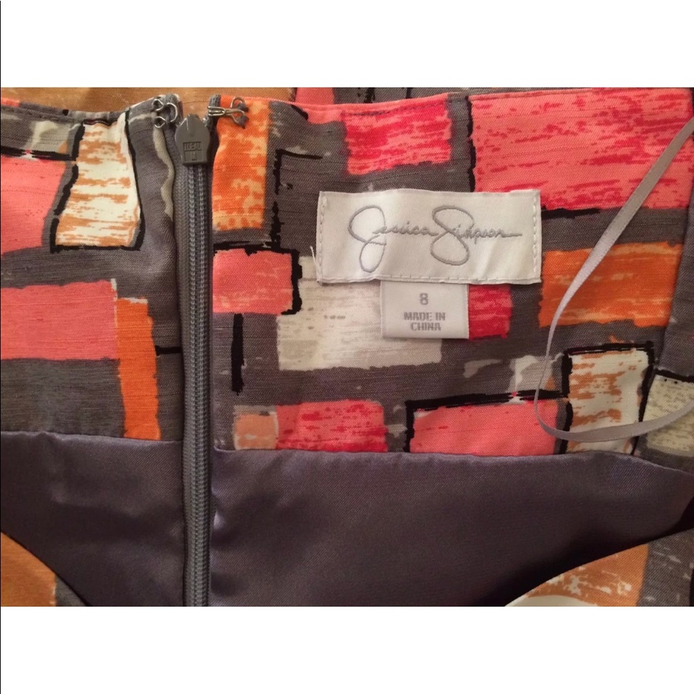 New JESSICA SIMPSON Geo Print Dress Coral Gray Sweetheart Neckline Pink Pin Up - Picture 7 of 8